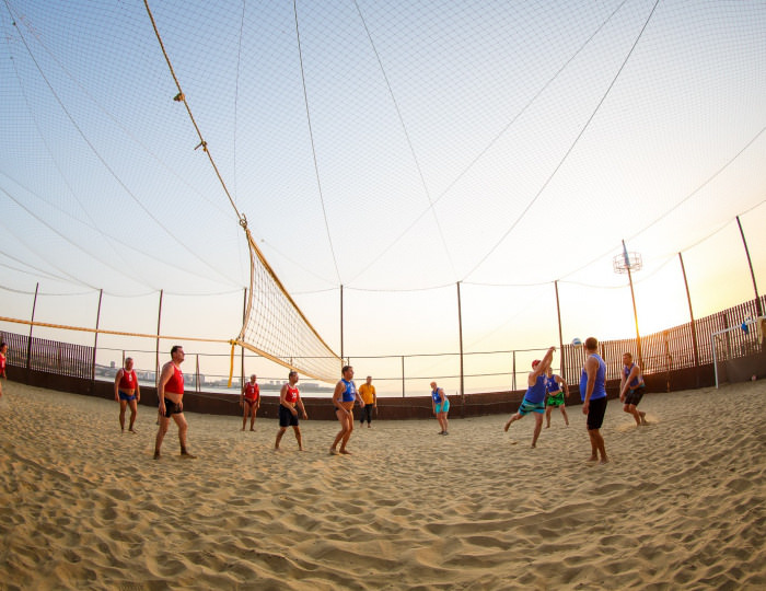 Волейбольная площадка на пляже - Санаторий «Красная Талка»